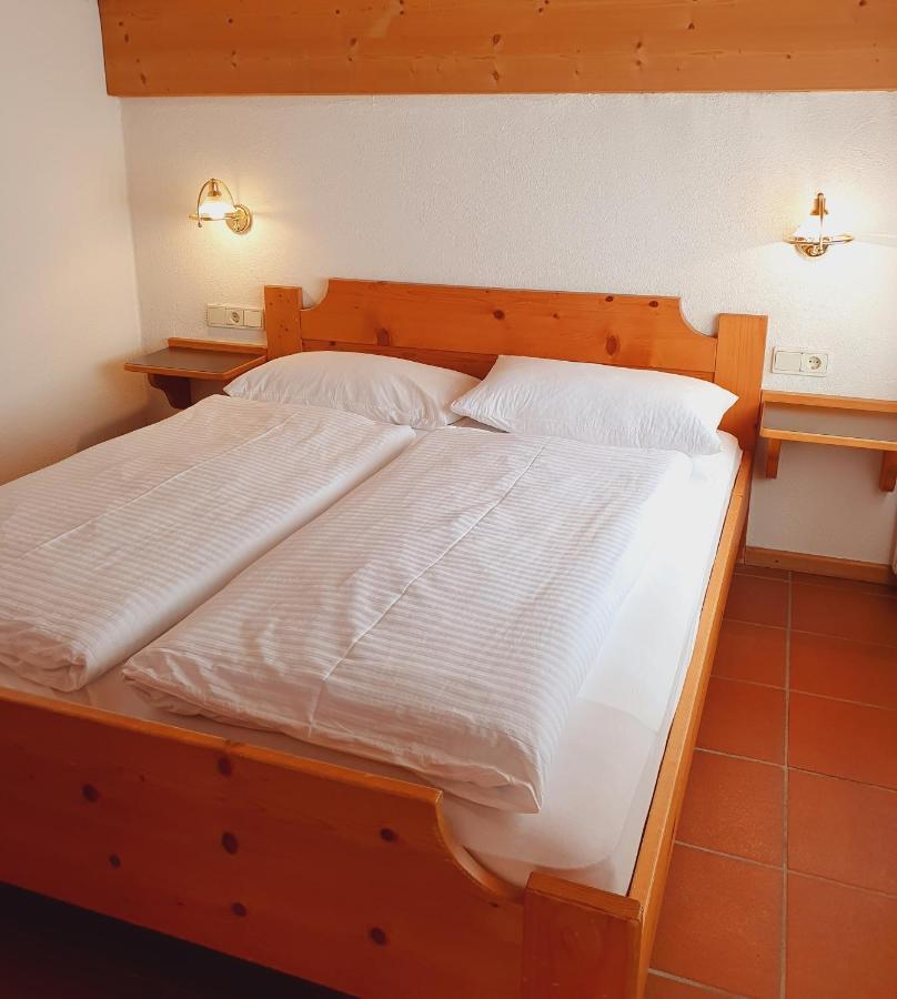 Residence Silvester Racines Luaran gambar