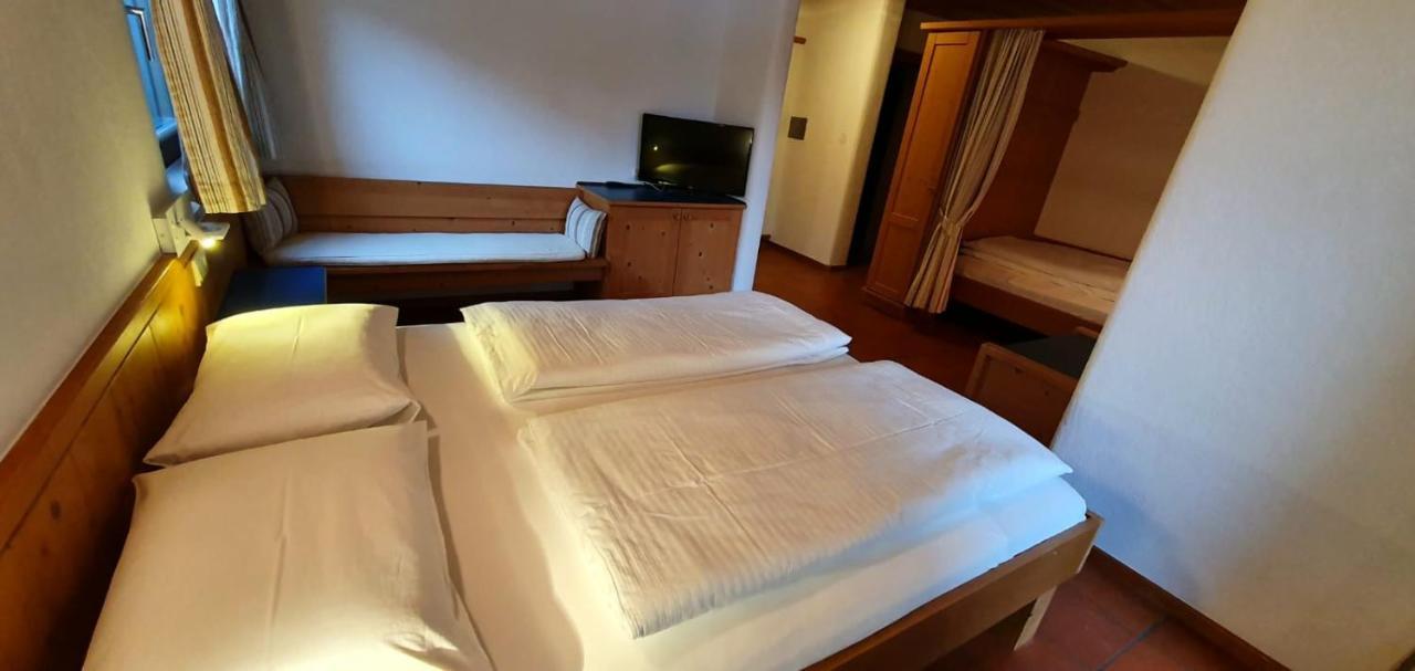 Residence Silvester Racines Luaran gambar