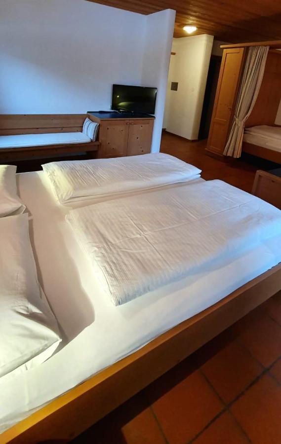Residence Silvester Racines Luaran gambar
